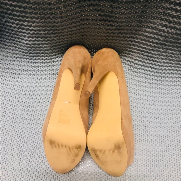 Brand new tan suede peep toes - Picture 4 of 6